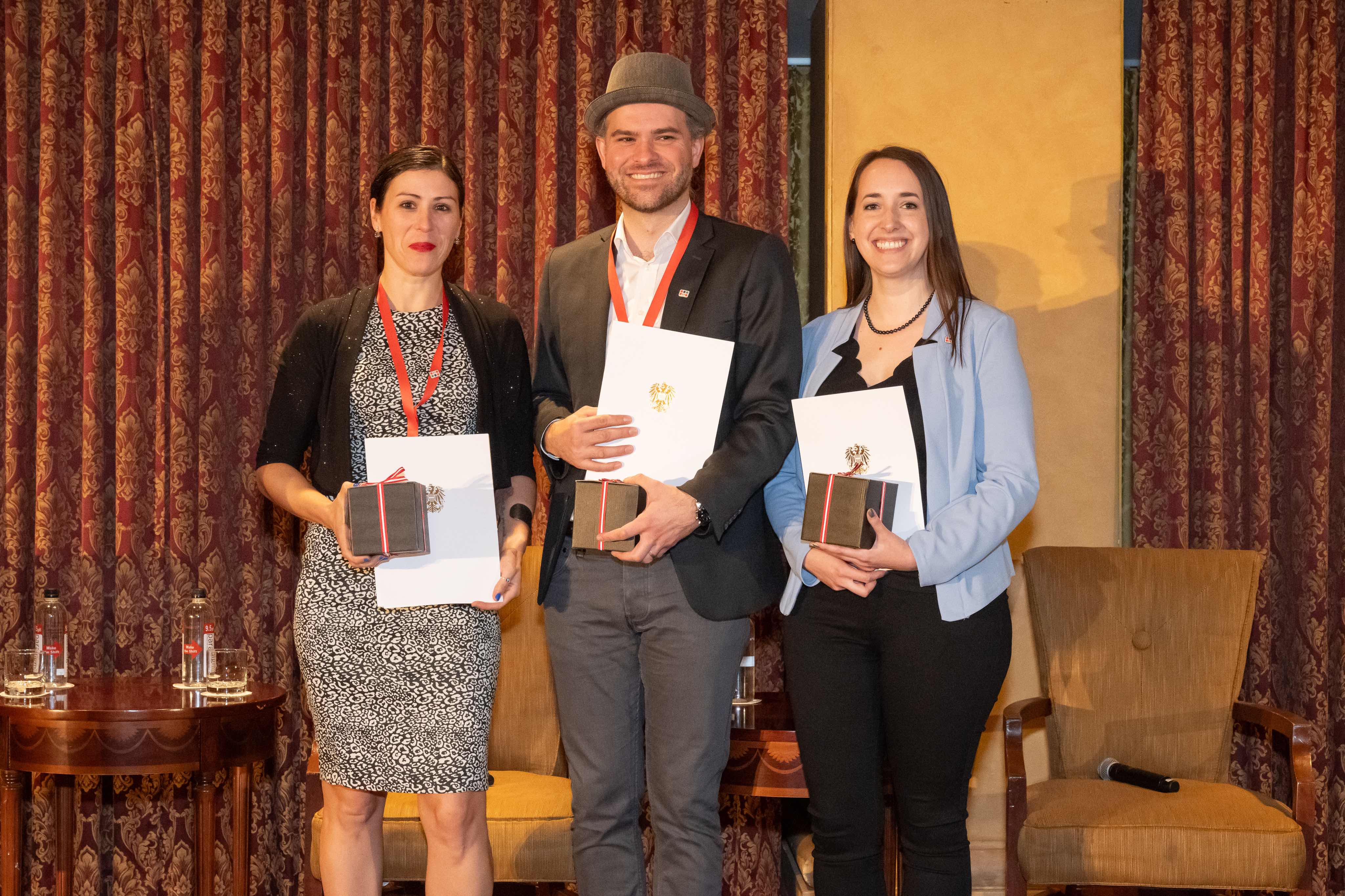 Kevin Schwarzwald with fellow ASciNA Award winners Marlies Meisl and Ines Sturmlechner